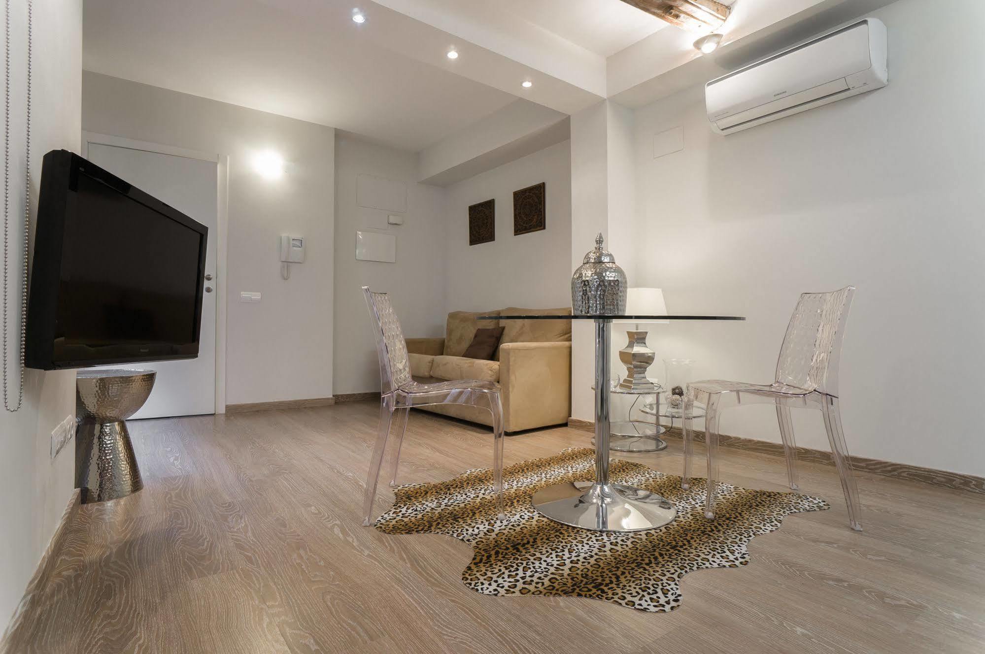 Kirei Apartment Sombrereria Valencia Exterior photo